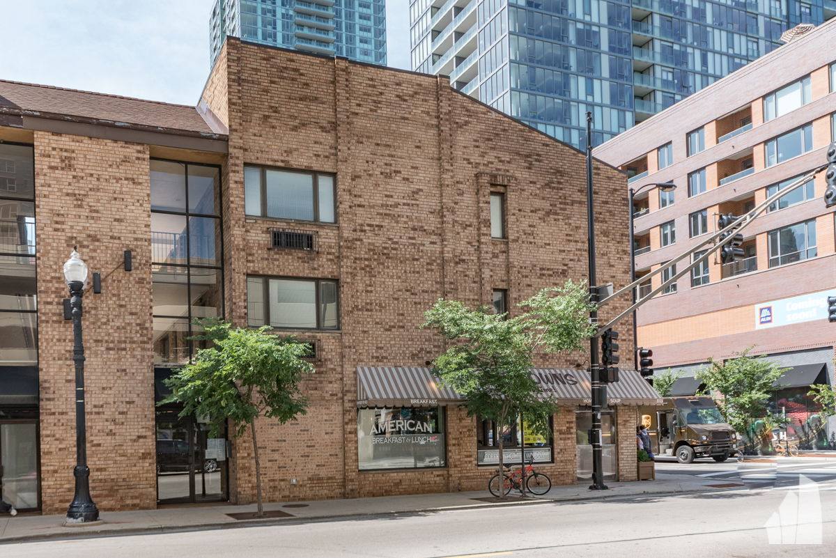House for rent at 163 W Division St #309, Chicago, IL 60610