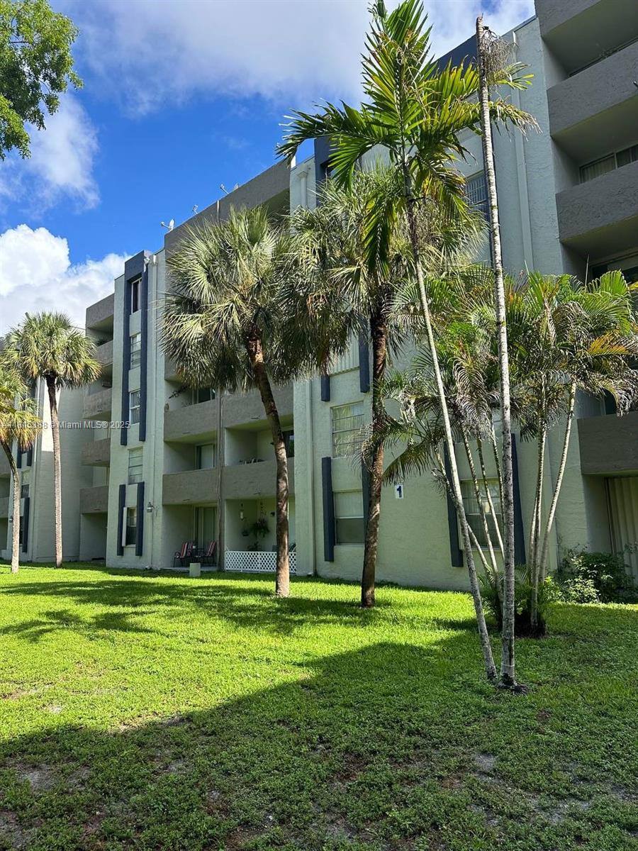 House for rent at 10000 NW 80th Court #2526, Hialeah, FL 33016