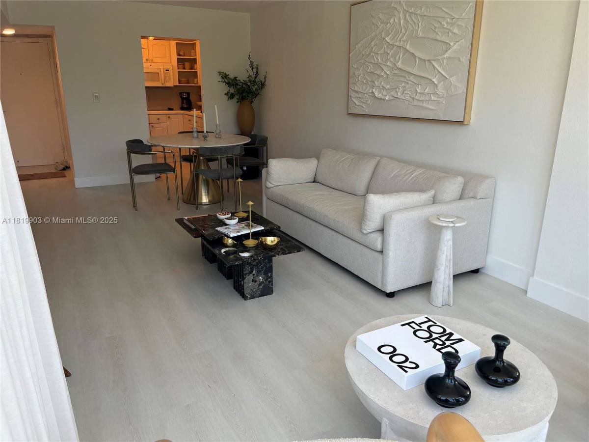 House for rent at 210 172nd St #442, North Miami Beach, FL 33160