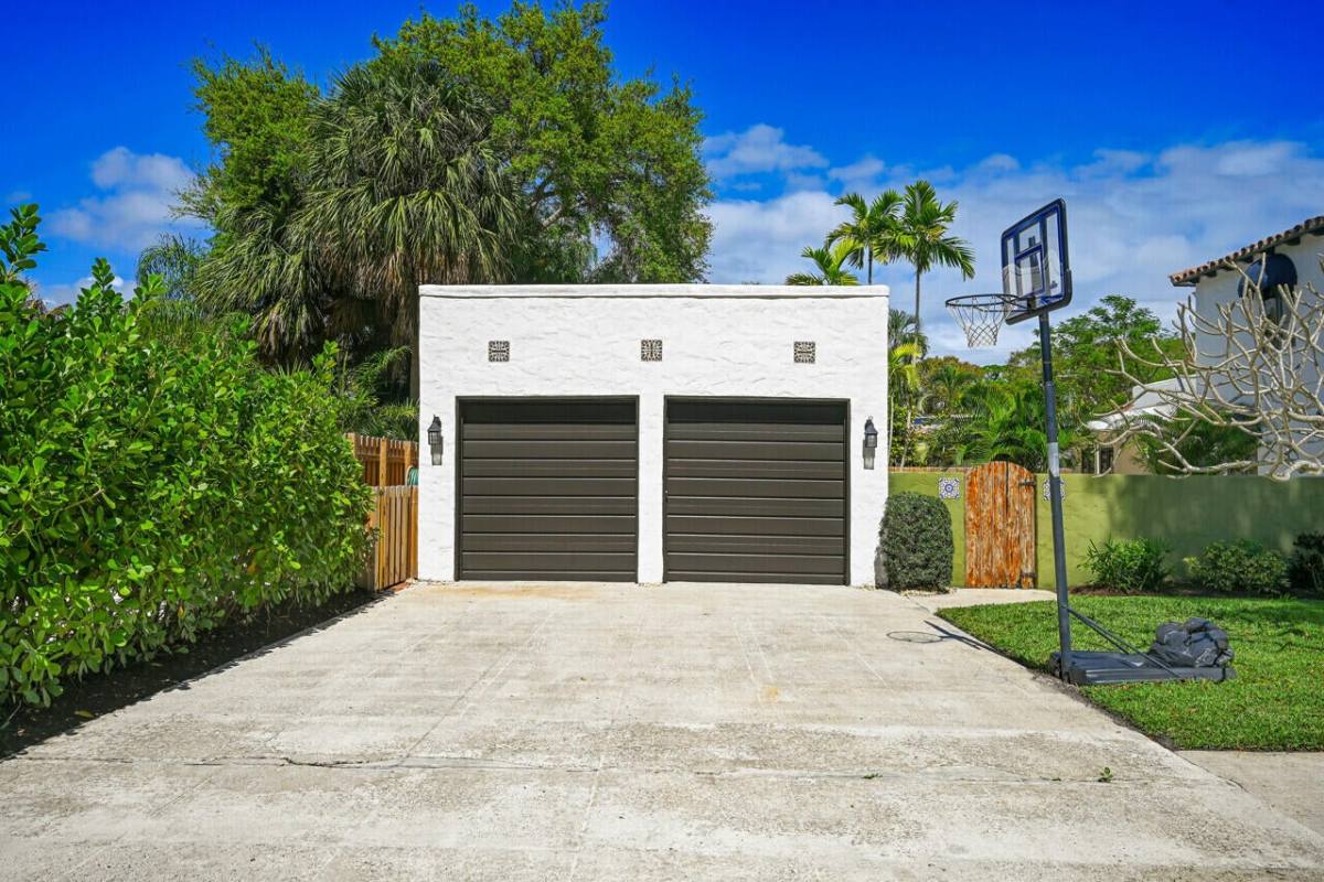 House for rent at 801 Hibiscus St, Boca Raton, FL 33486