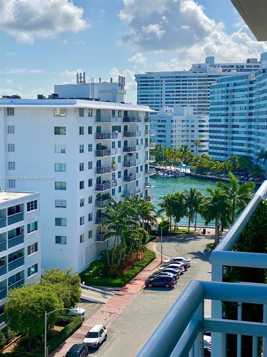 Apartment for rent at 1345 Lincoln Rd, Miami Beach, FL 33139