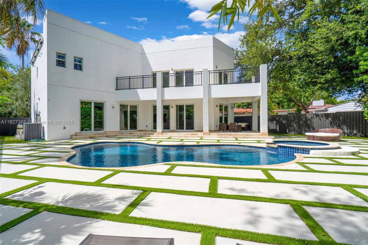 House for rent at 2510 SW 2nd Ave, Miami, FL 33129