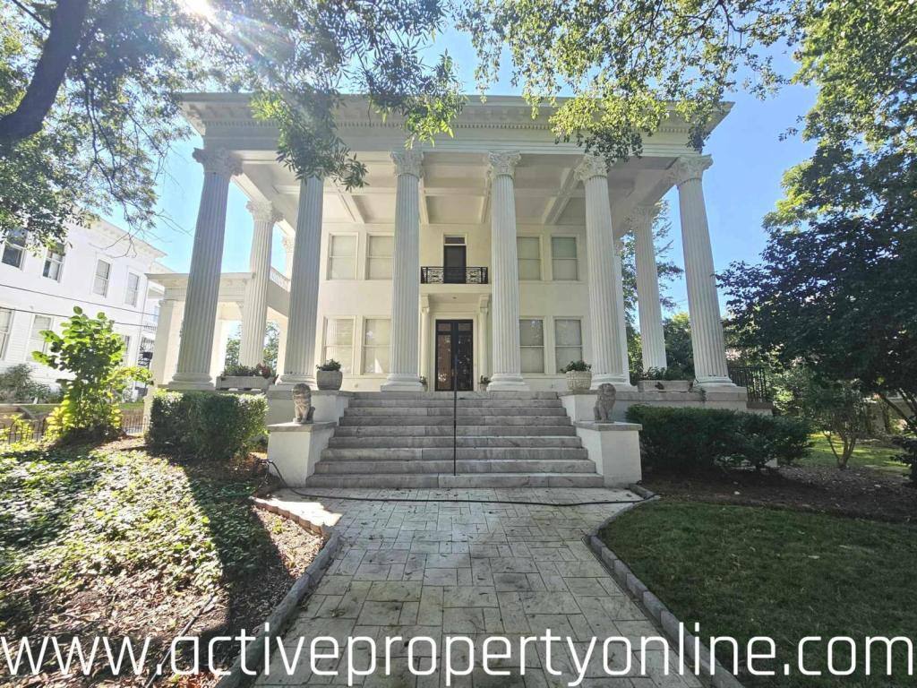 Apartment for rent at 195 College St #4, Macon, GA 31201