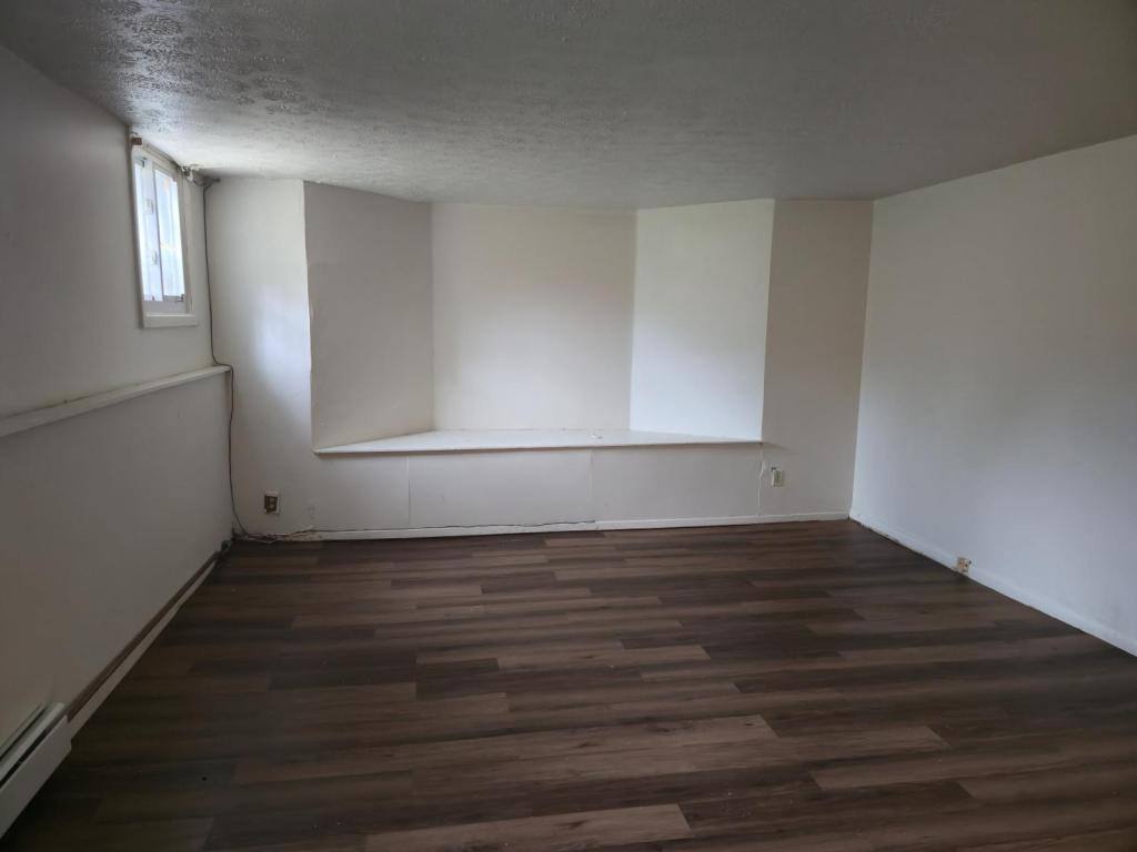 Apartment for rent at 1862 E 81st St, Cleveland, OH 44103