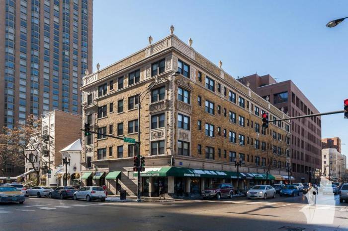 Apartment for rent at 1164 N Dearborn, Chicago, IL 60610