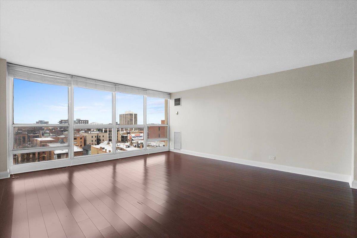 Apartment for rent at 1540 N Lasalle #807, Chicago, IL 60610