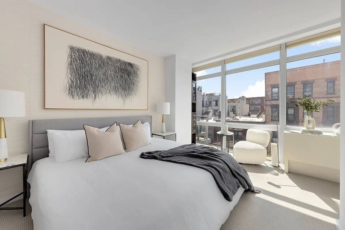 Apartment for rent at 425 E 13th St #7D, New York, NY 10009
