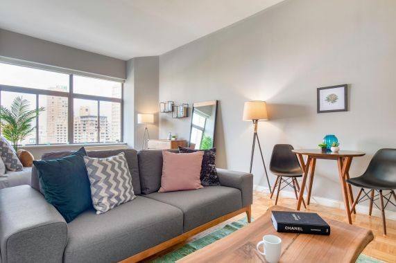 Apartment for rent at 33 Rector St #20B, New York, NY 10006