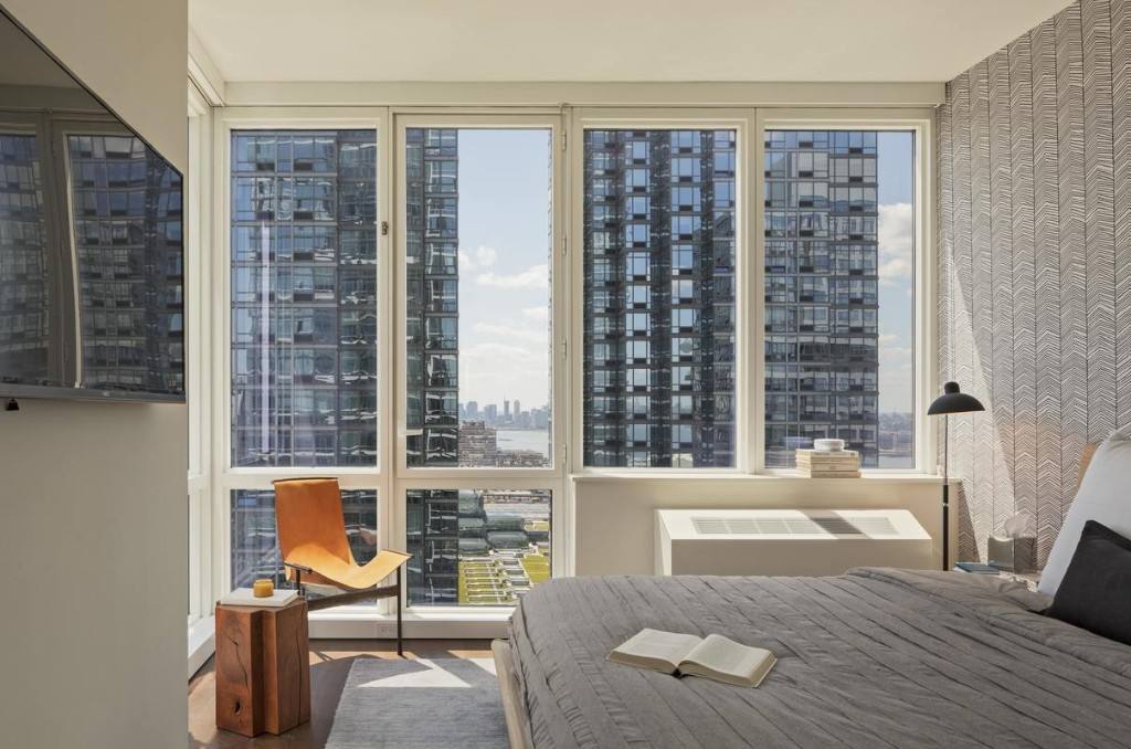 Apartment for rent at 605 W 42nd St #56N, New York, NY 10036