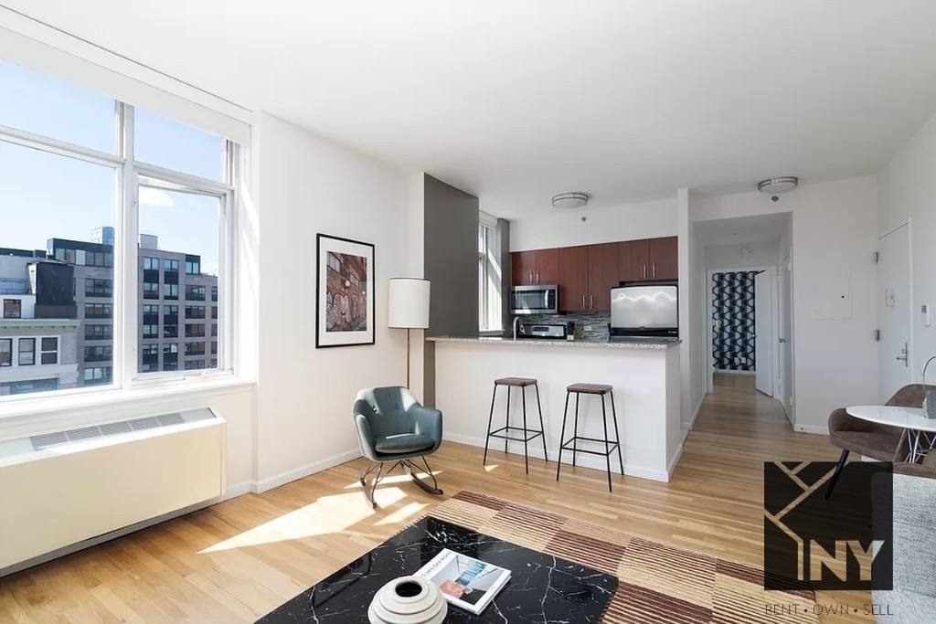 Apartment for rent at 124 W 21st St #1502, New York, NY 10011