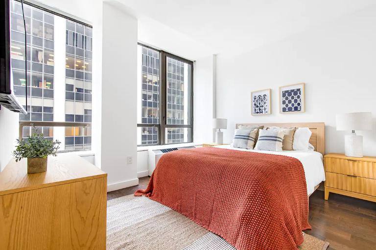 Apartment for rent at 99 Water St #1621, New York, NY 10005