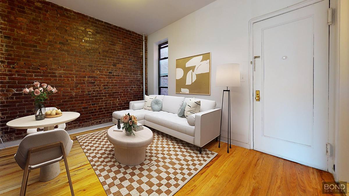 Apartment for rent at 312 E 91st St #5R, New York, NY 10128