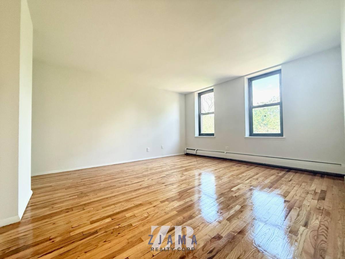Apartment for rent at 152 Parkside Ave #4H, Brooklyn, NY 11226