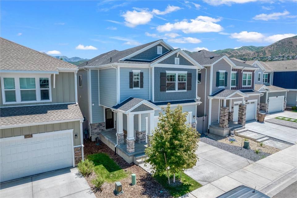 House for rent at 13877 S Rockwell View Lane, Draper, UT 84020