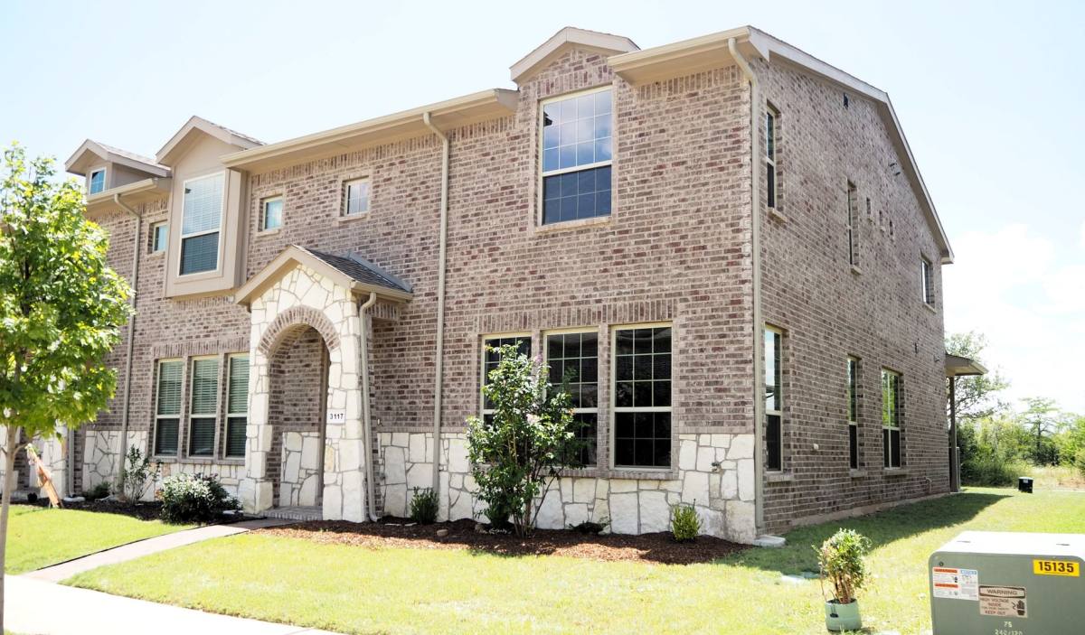 Townhouse for rent at 3117 Solana Circle, Denton, TX 76207