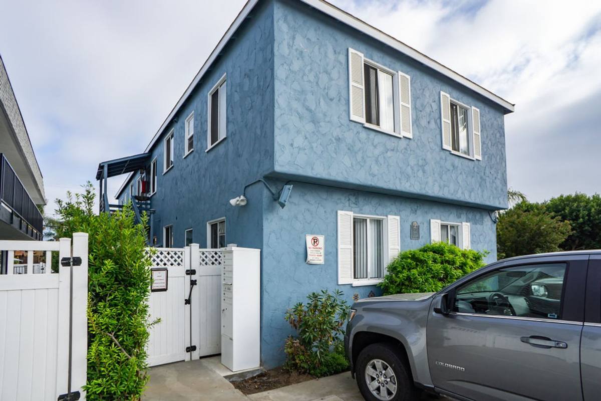 Apartment for rent at 849 Emerald St, San Diego, CA 92109