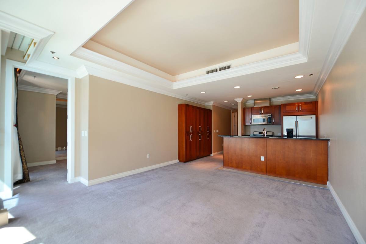 Apartment for rent at 4525 Dean Martin Dr, Las Vegas, NV 89103