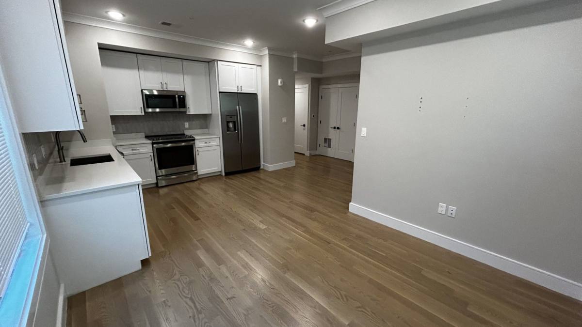 Apartment for rent at 106 Warren St #1A, Brighton, MA 02135