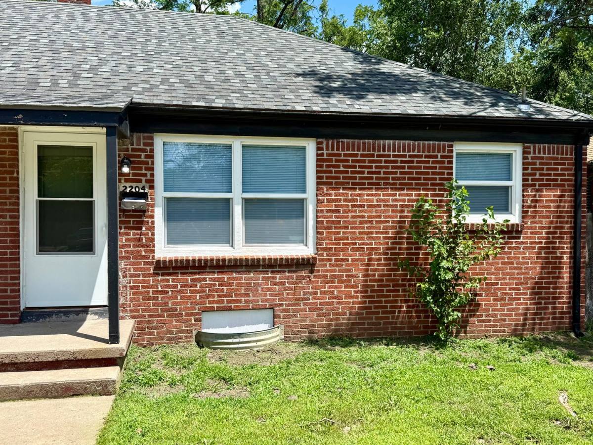 House for rent at 2204 S Hydraulic, Wichita, KS 67211