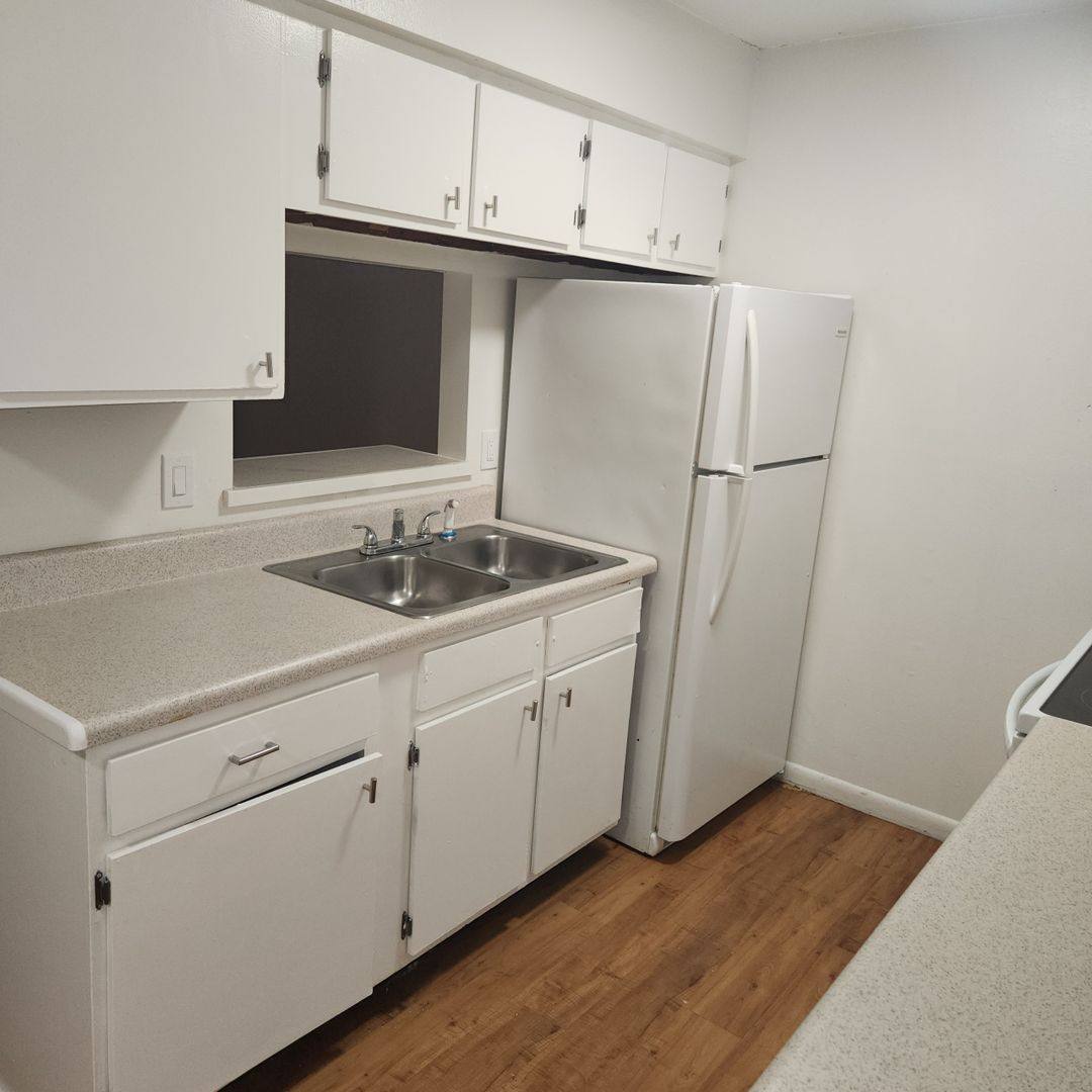 Apartment for rent at 6108 SW 9th Place, Gainesville, FL 32607