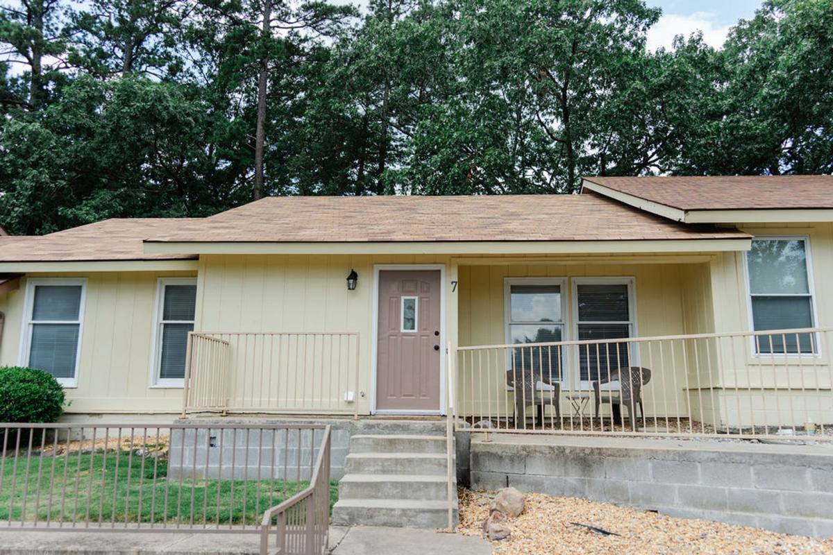 Townhouse for rent at 7 Perralena Lane, Hot Springs Village, AR 71909