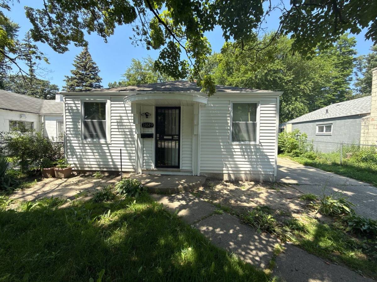 House for rent at 15519 Plainview Ave, Detroit, MI 48223