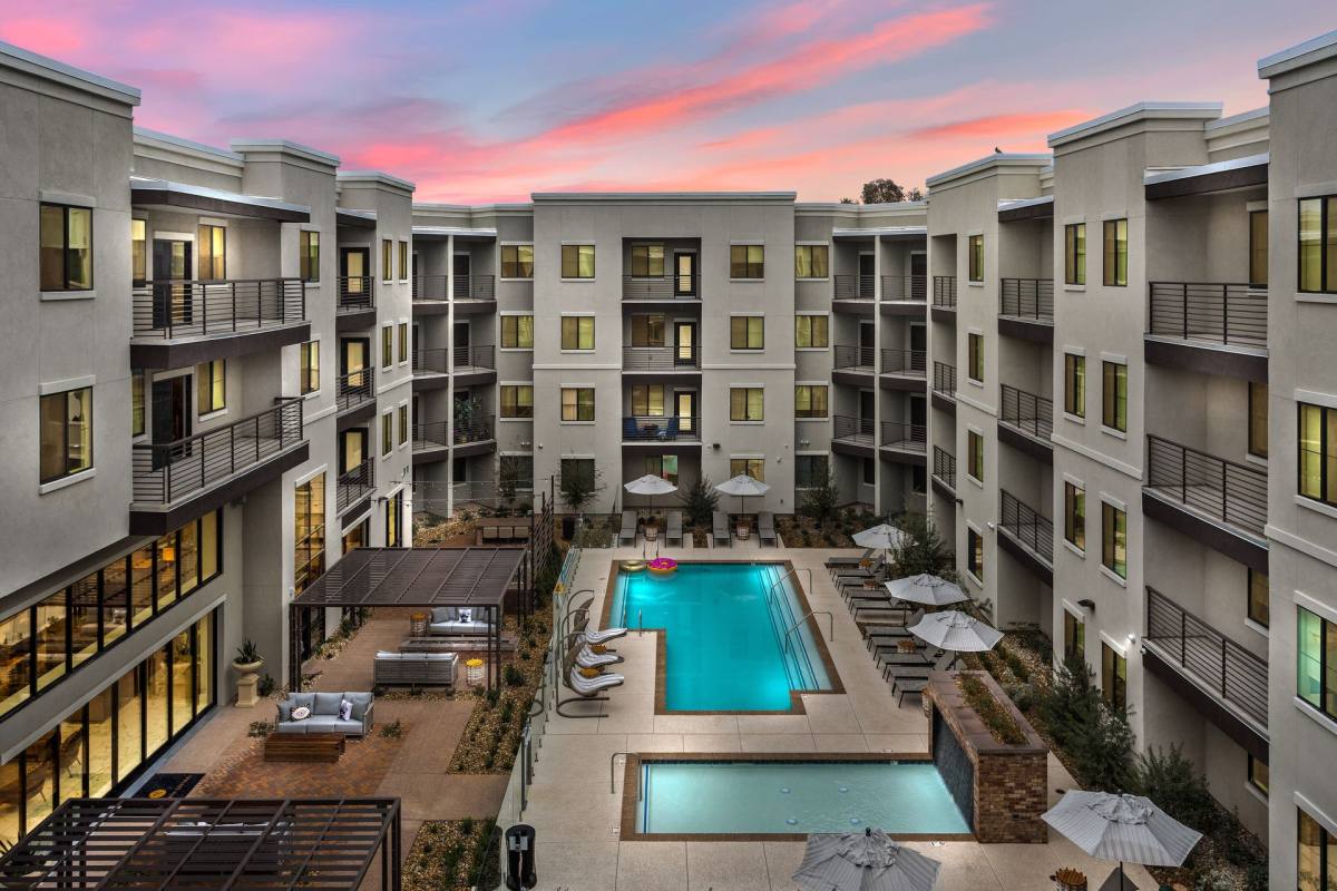 Apartment for rent at 777 E Stella Lane, Phoenix, AZ 85014