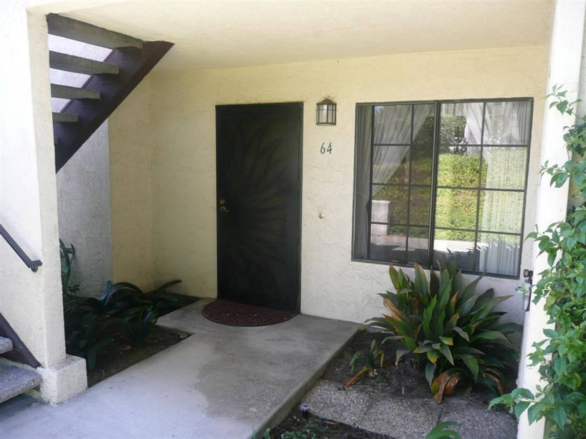 Apartment for rent at 4240 Porte De Merano, San Diego, CA 92122