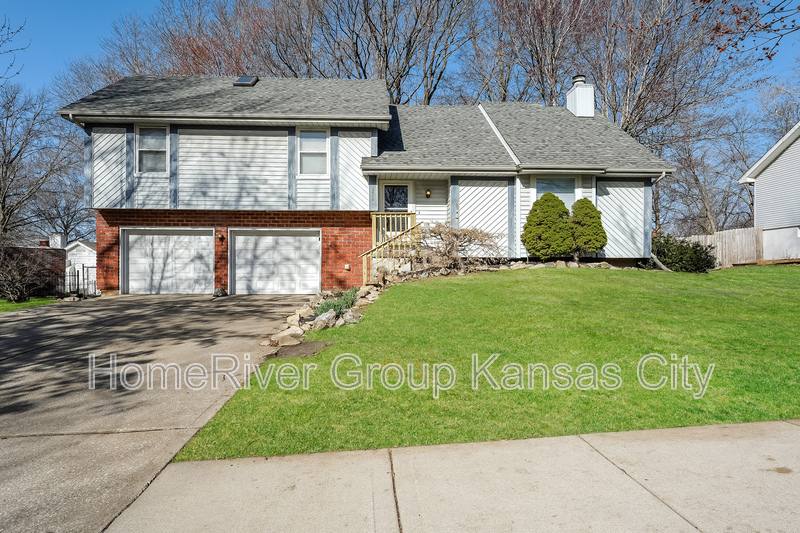 House for rent at 3510 NE Stanton St, Lees Summit, MO 64064