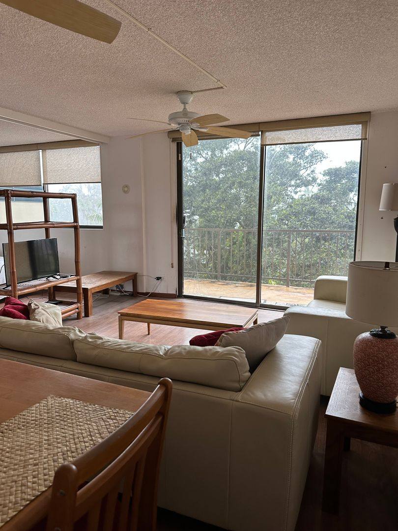 Apartment for rent at 2405 Kalaniana'ole St, Hilo, HI 96720