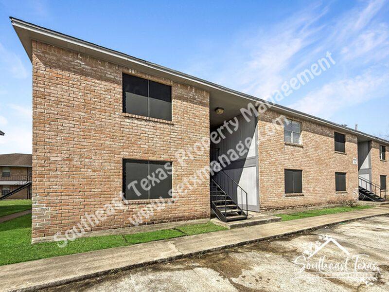 Apartment for rent at 4110 Arthur St, Beaumont, TX 77706