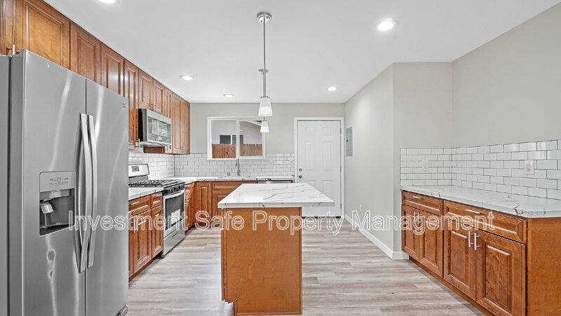 House for rent at 4275 College Ave, San Diego, CA 92115