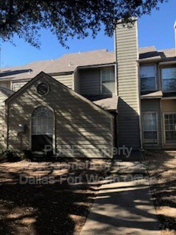 Condo for rent at 741 Berkley Plaza, Irving, TX 75061
