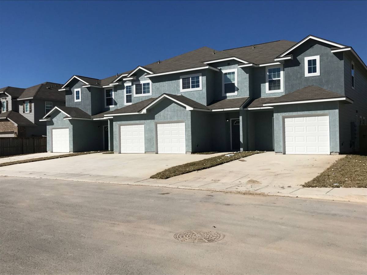 Townhouse for rent at 8315 Breezy Cove #2, Schertz, TX 78154
