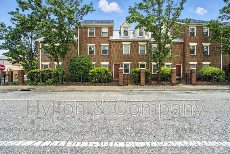 Condo for rent at 3 Lincoln St, Hampton, VA 23669