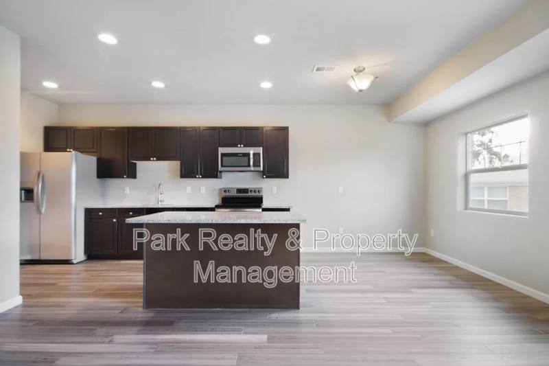 Townhouse for rent at 2681 Sable Blvd, Aurora, CO 80012