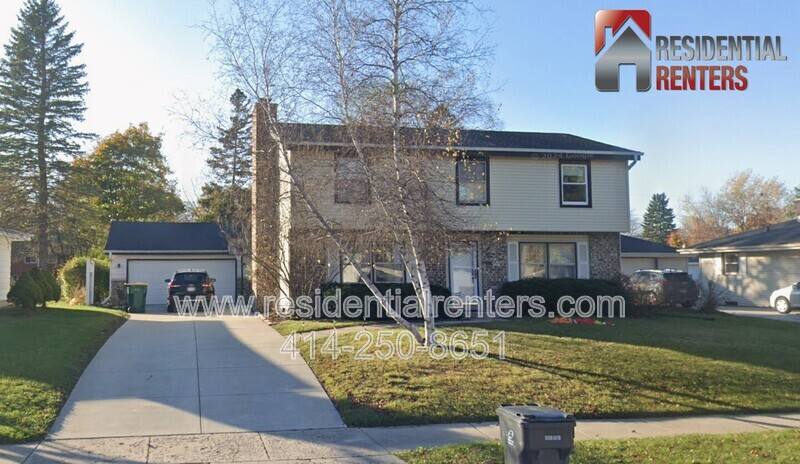 257 S Regis Rd, Saukville, WI 53080