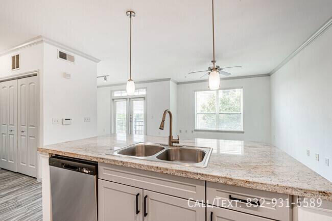 Apartment for rent at 2801 S Bartell Dr #RAMC4, Houston, TX 77054