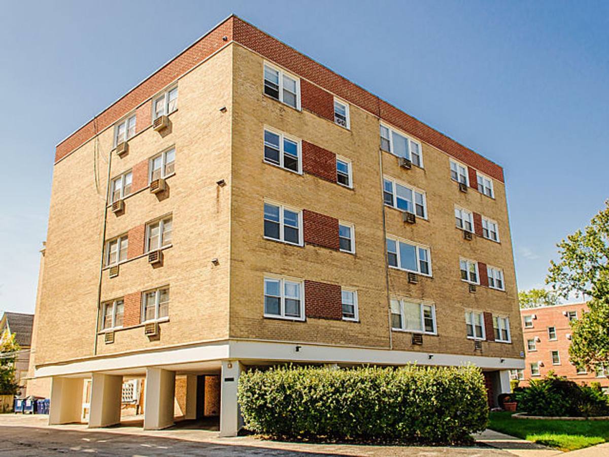 House for rent at 445 Sherman Ave, Evanston, IL 60202