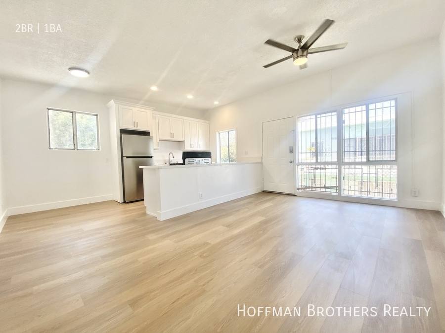 Apartment for rent at 10214 S 10th Ave #6A, Inglewood, CA 90303