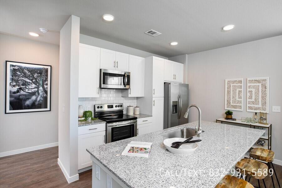 Apartment for rent at 5799 NW Central Dr #NC552, Houston, TX 77092
