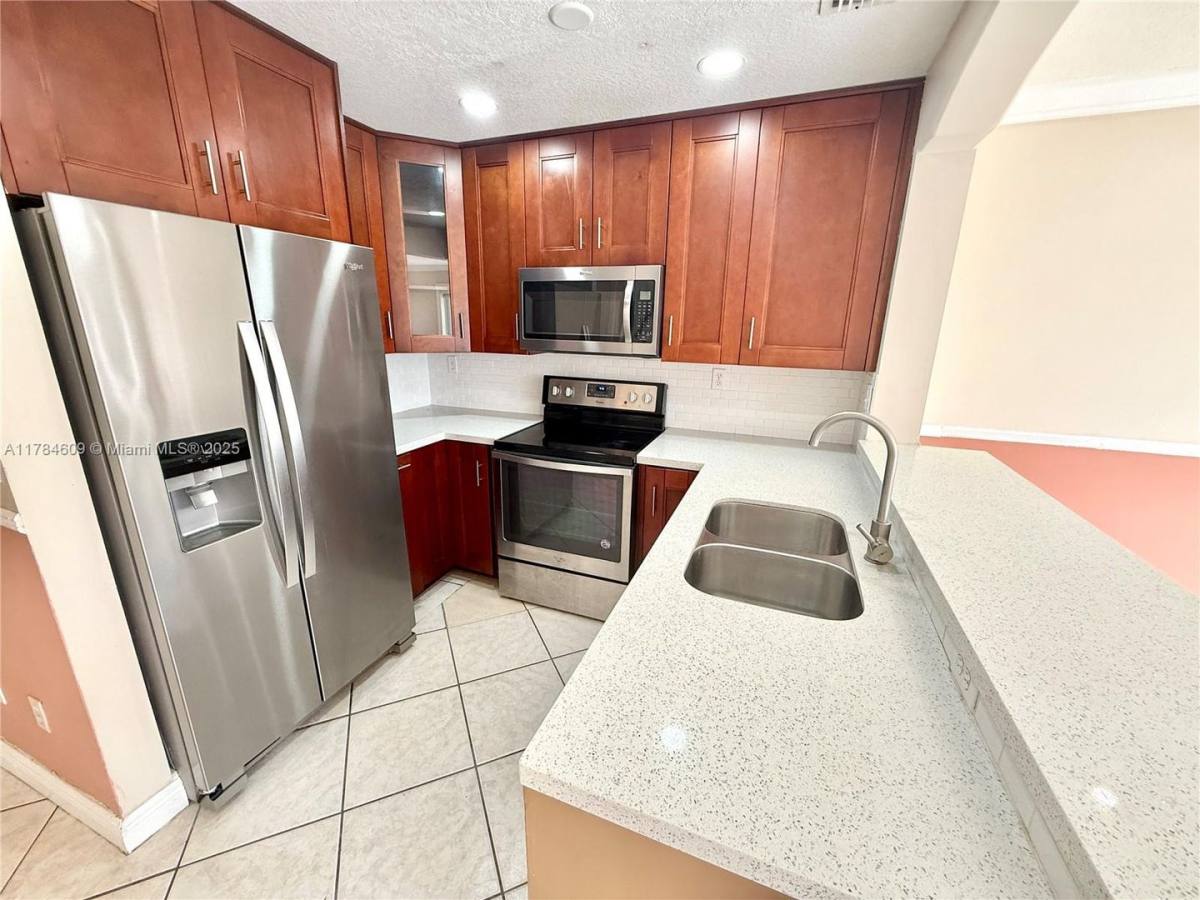 Townhouse for rent at 13922 SW 172nd Terrace, Miami, FL 33177