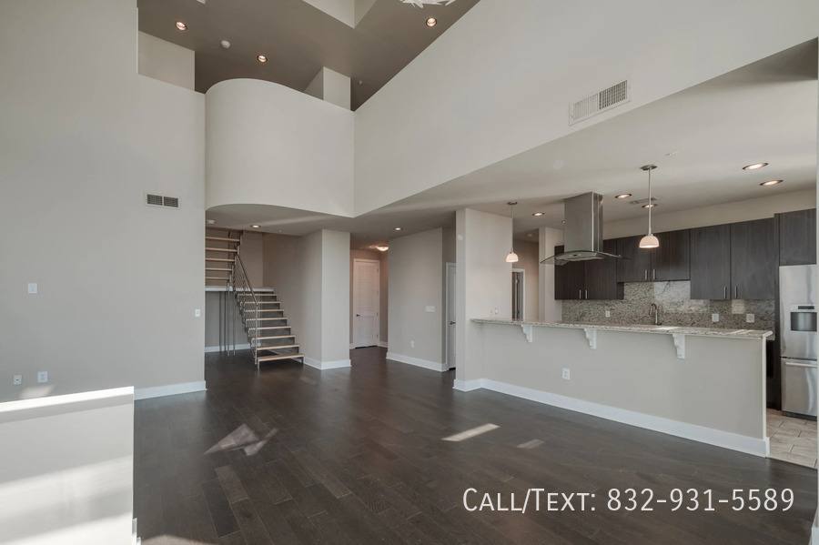 Apartment for rent at 5815 Almeda Rd #AHP3, Houston, TX 77004