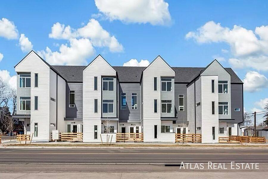 Townhouse for rent at 5383 W 14th Ave, Denver, CO 80214