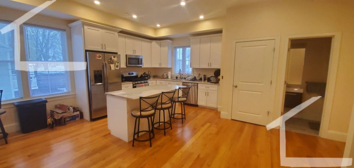 Apartment for rent at 1531 Beacon St #A1, Brookline, MA 02446