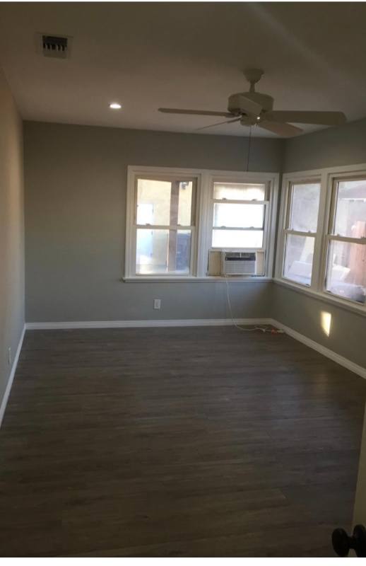 House for rent at 22850 15th St #B, Newhall, CA 91321
