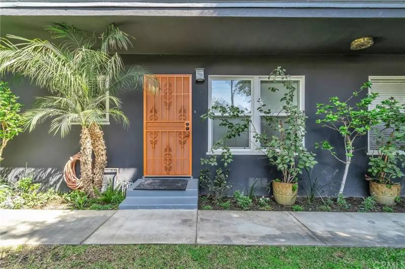 Apartment for rent at 1334 E First St #3, Long Beach, CA 90802