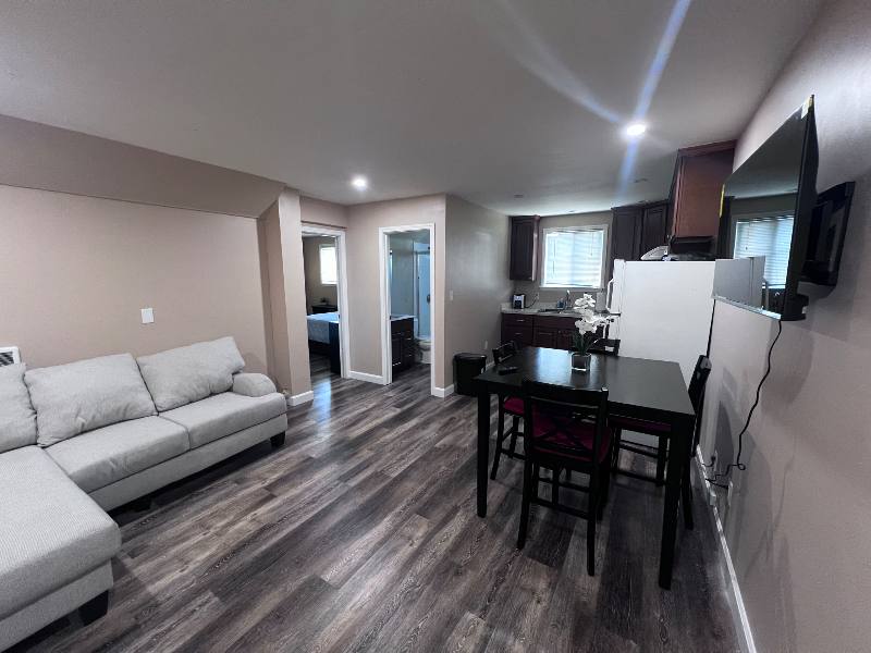 Apartment for rent at 3985 Rhoda Ave #C, Oakland, CA 94602