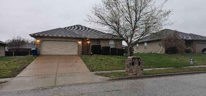 House for rent at 531 S Elgin Ave, Bolivar, MO 65613