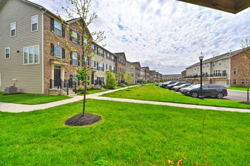 Townhouse for rent at 14233 Frostburg Dr, Carmel, IN 46033